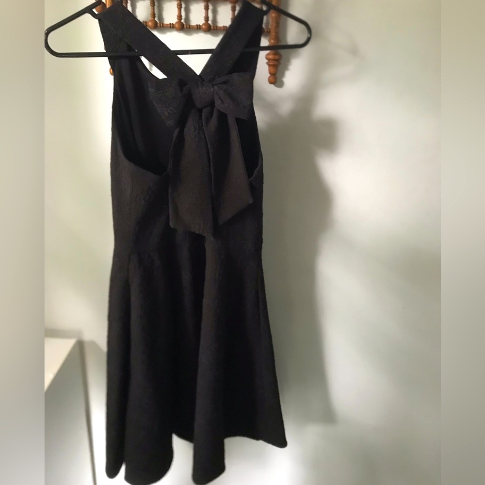 Black Jessica Simpson cocktail dress